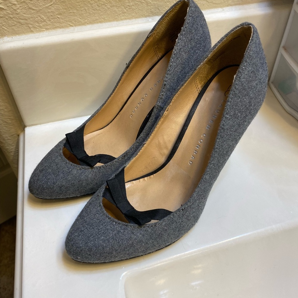 Lauren Conrad tweed grey heels with black bow